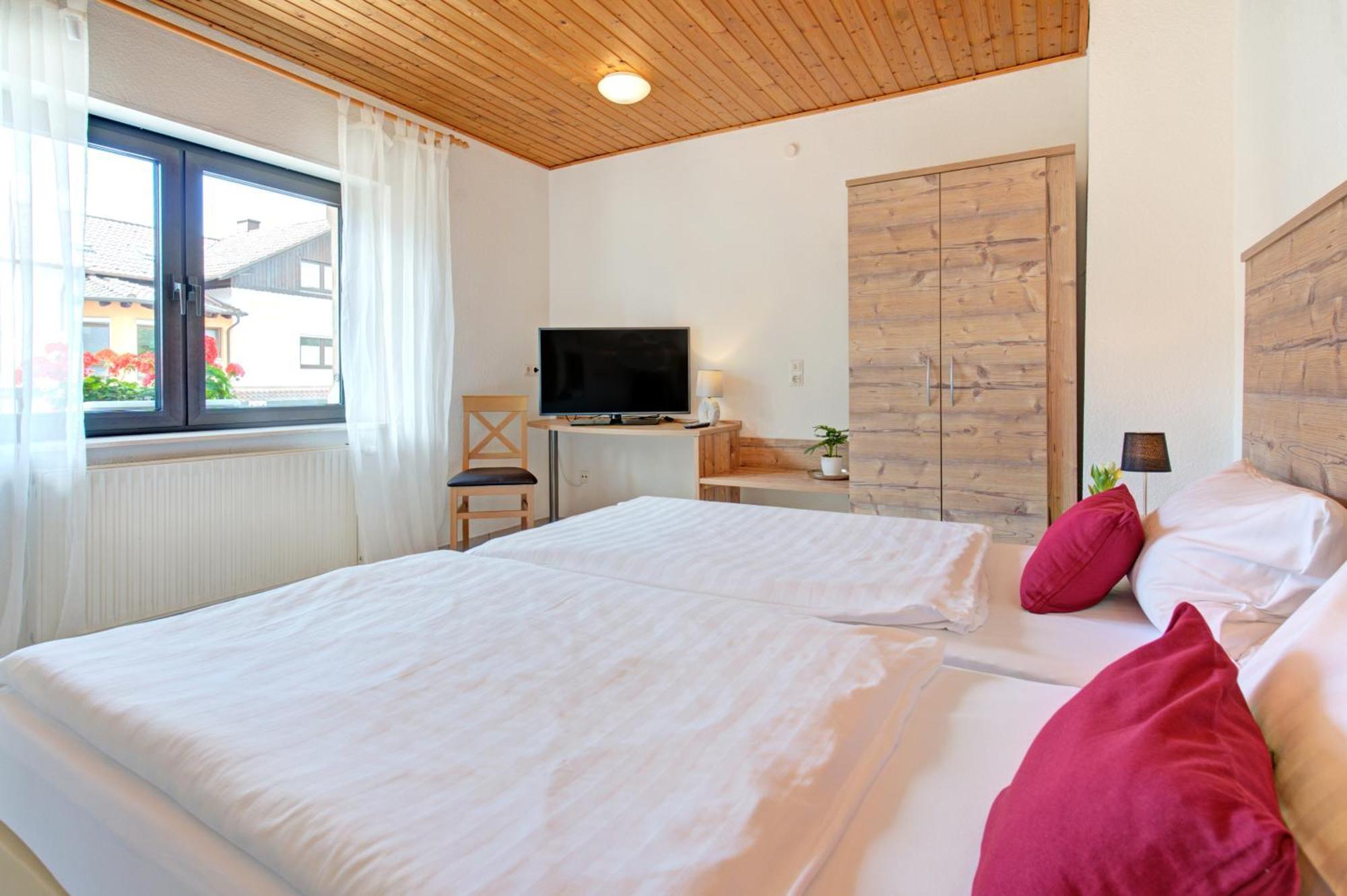 Apartment Landhotel Zum Storchennest Bann Zewnętrze zdjęcie